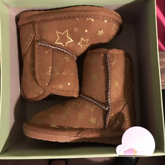 Baby girl shoes - Picture 1 of 2